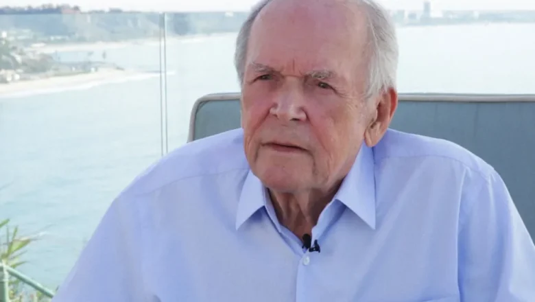 Frank Price, Former Universal and Columbia Studio Head, Dies at 95