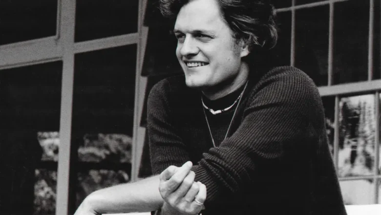 Harry Chapin — Cat’s in the Cradle: The Song That Changed Our Lives’ Review: The Story of the Tune That Turned Daddy Issues Into Mythology